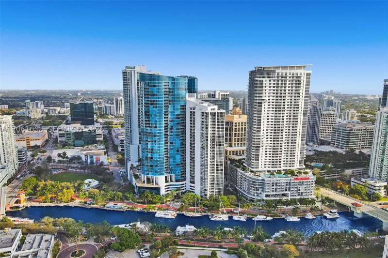 Las Olas River House Apt #3209