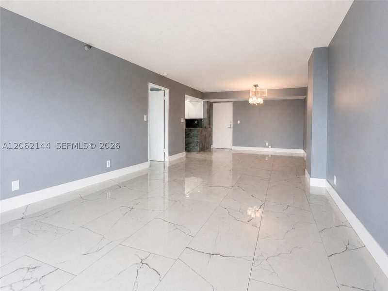 Apartment for rent at Winston Towers 1005