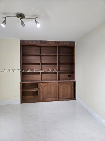 Comprar apartamento en The Cricket Club 911