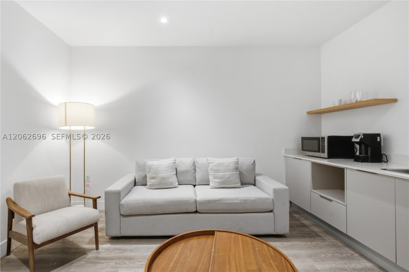 Condo for sale at Smart Brickell III 405