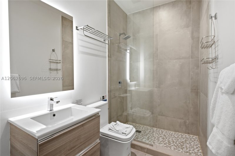 Condo for sale at Smart Brickell III 405