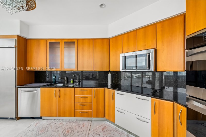 Property photo # 9