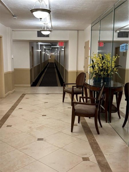Alquiler de apartamento en Galt Towers 9F