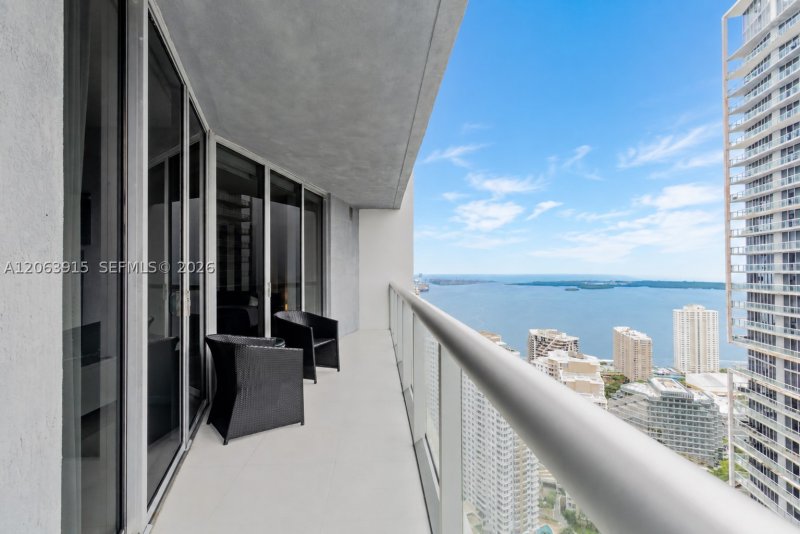 Condo for sale at Icon Brickell Tower I 4511