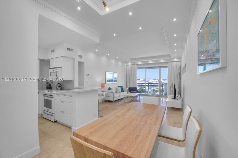 Apartment for rent at Flamingo 1512S