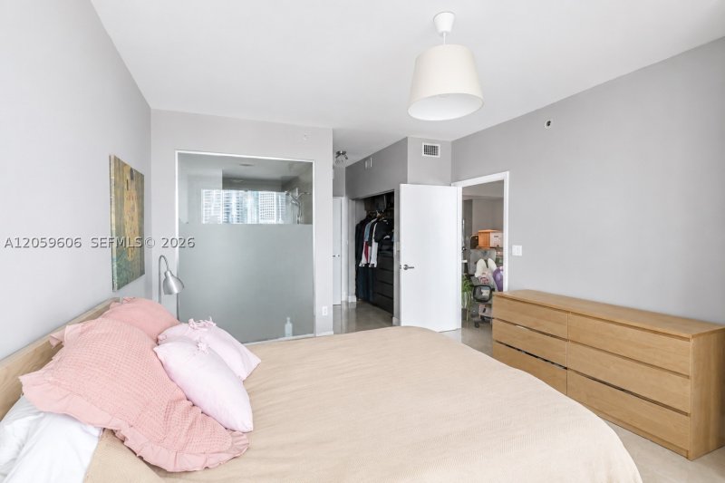 Apartment for rent at The Ivy 3212