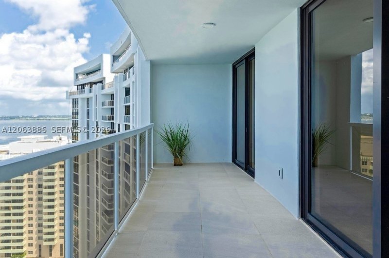 Condo for sale at Nine Island Avenue 2306