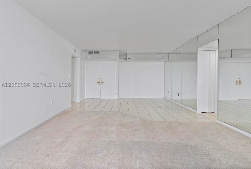 Condo for sale at Nine Island Avenue 2306
