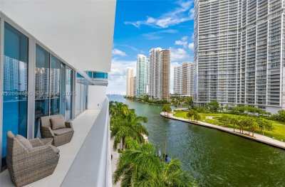 Epic Miami Apt #504