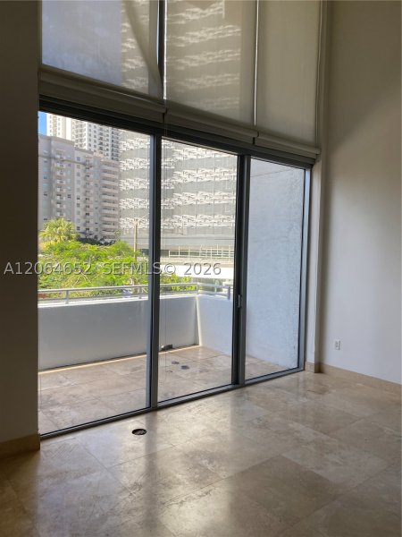 Aluguel de apartamento no Avenue on Brickell 1050 Tower 220