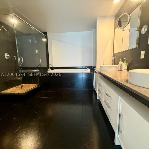 Comprar apartamento no Icon Brickell Tower I 1609