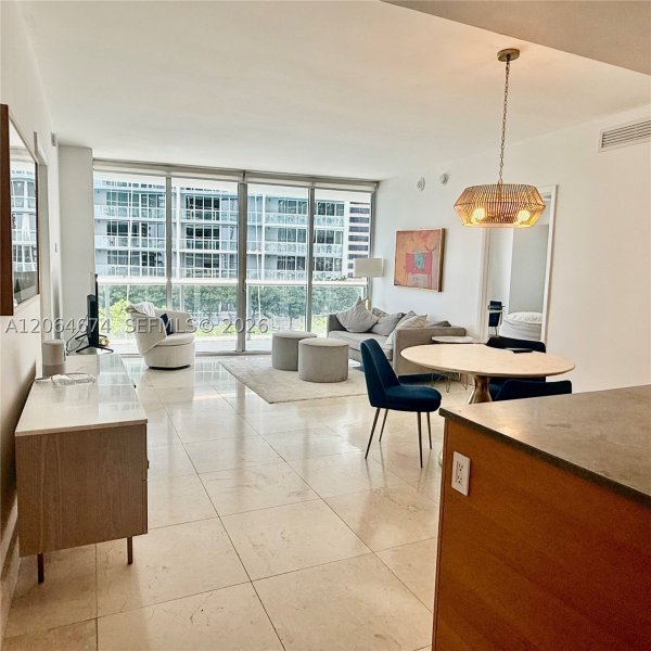 Comprar apartamento no Icon Brickell Tower I 1609