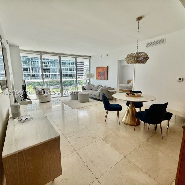Comprar apartamento no Icon Brickell Tower I 1609