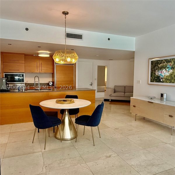 Comprar apartamento no Icon Brickell Tower I 1609