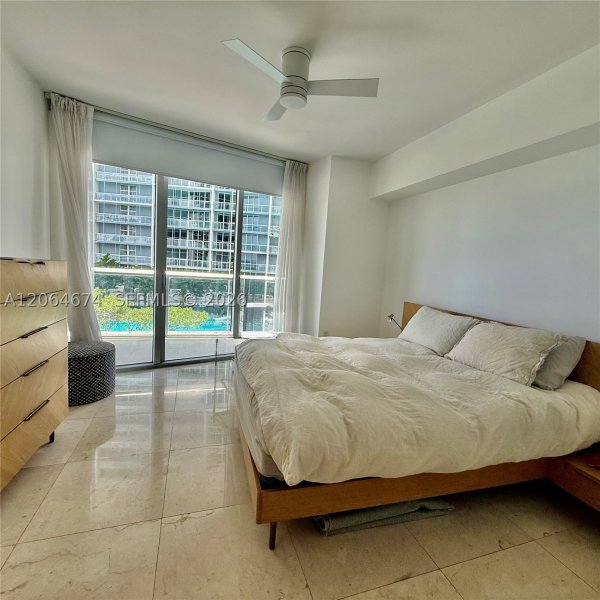 Comprar apartamento no Icon Brickell Tower I 1609