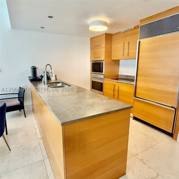 Comprar apartamento no Icon Brickell Tower I 1609