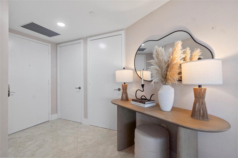 Comprar apartamento no Beach Club Two 1006