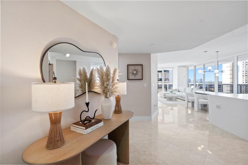 Comprar apartamento no Beach Club Two 1006