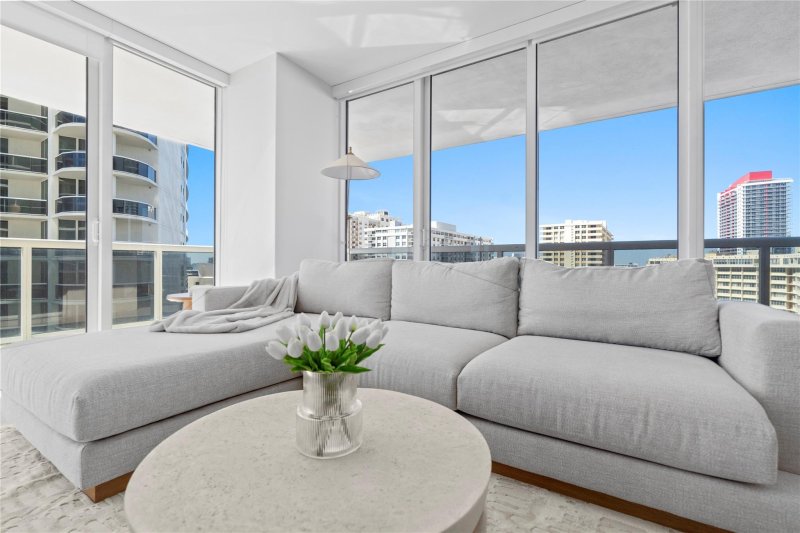Comprar apartamento no Beach Club Two 1006