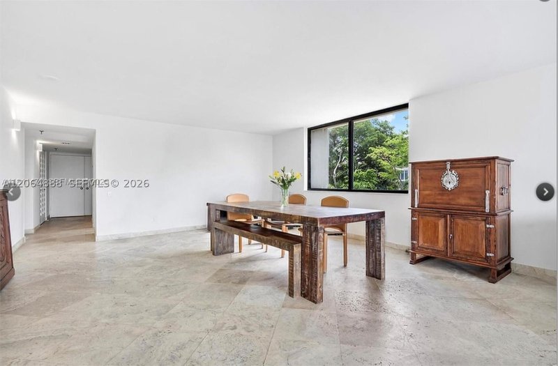 Aluguel de apartamento no Coconut Grove Bayshore 4A