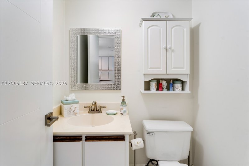 Aluguel de apartamento no Brickell Key Two 1422