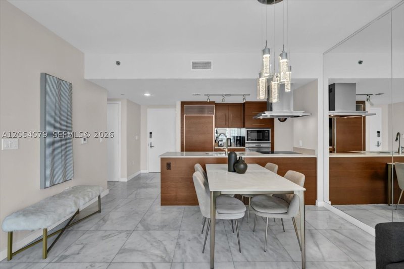 Condo for sale at Icon Brickell Viceroy 2103