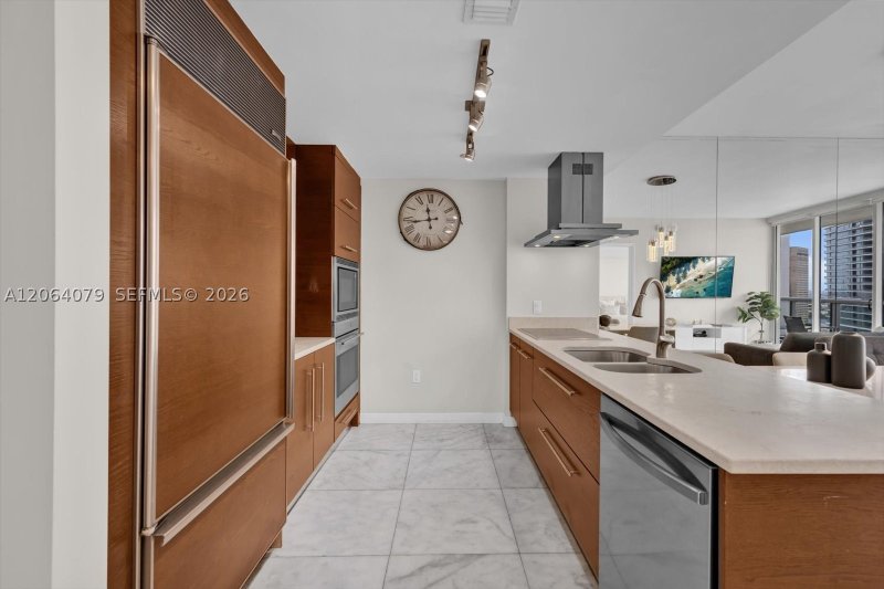 Condo for sale at Icon Brickell Viceroy 2103