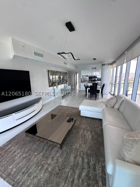 Comprar apartamento no Jade Ocean 1208