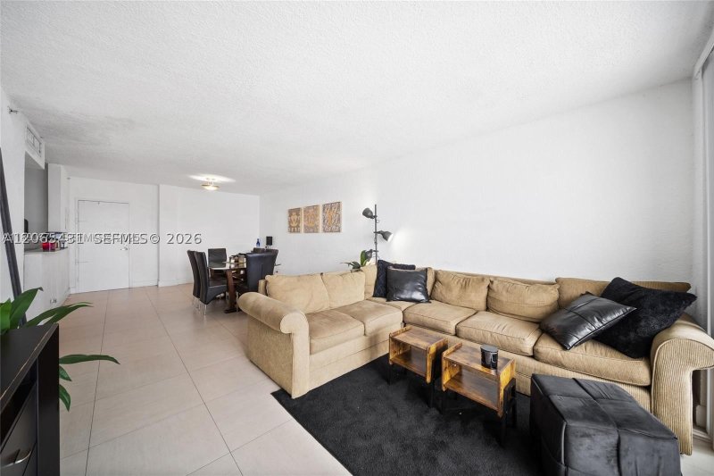 Comprar apartamento no Flamingo 1228S