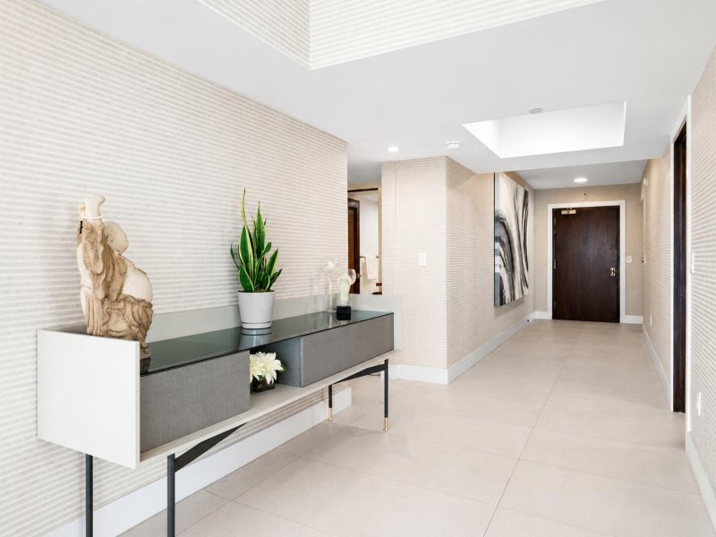 Condo for sale at Oceania 5 1751