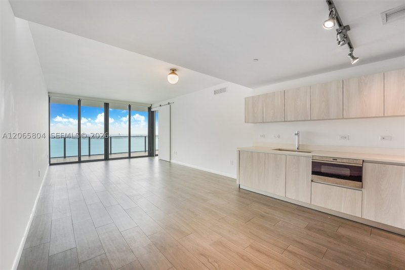Condo for sale at One Paraiso 4404
