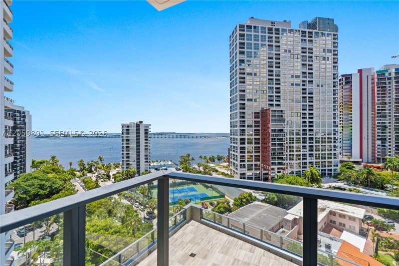 Condo for sale at Echo Brickell 1103