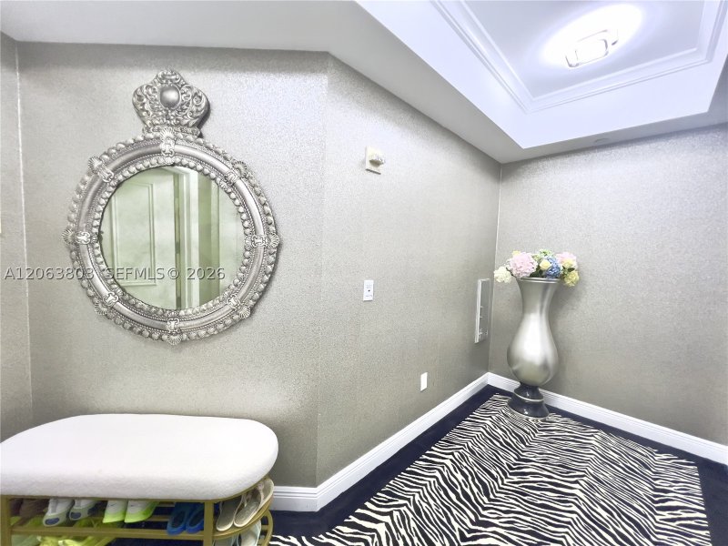 Comprar apartamento no Acqualina Resort & Spa 3206