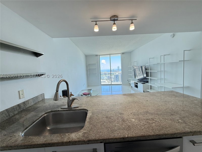 Aluguel de apartamento no Latitude On The River 4010