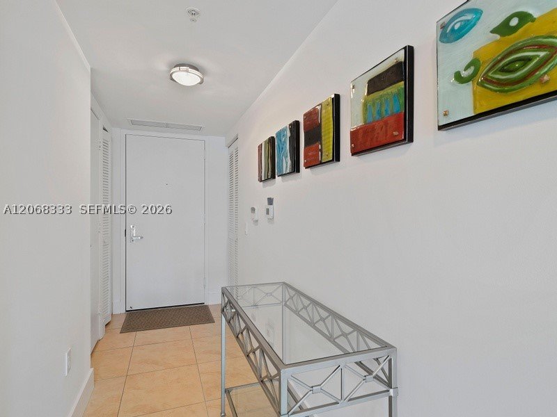 Comprar apartamento no Brickell on the River South 2310