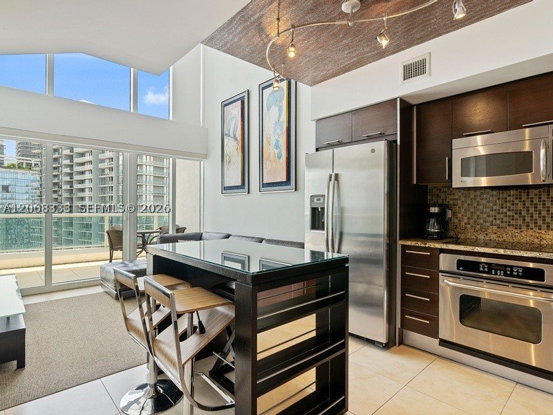 Comprar apartamento no Brickell on the River South 2310