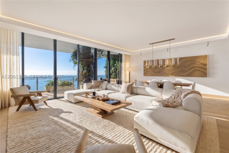 Alquiler de apartamento en Aria Reserve Miami PH-5902