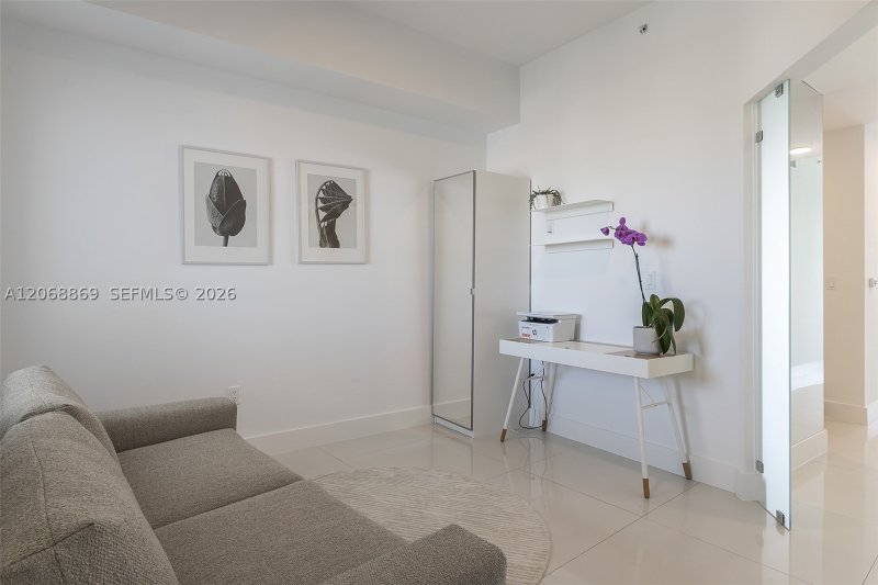 Apartment for rent at Paramount Bay 2105