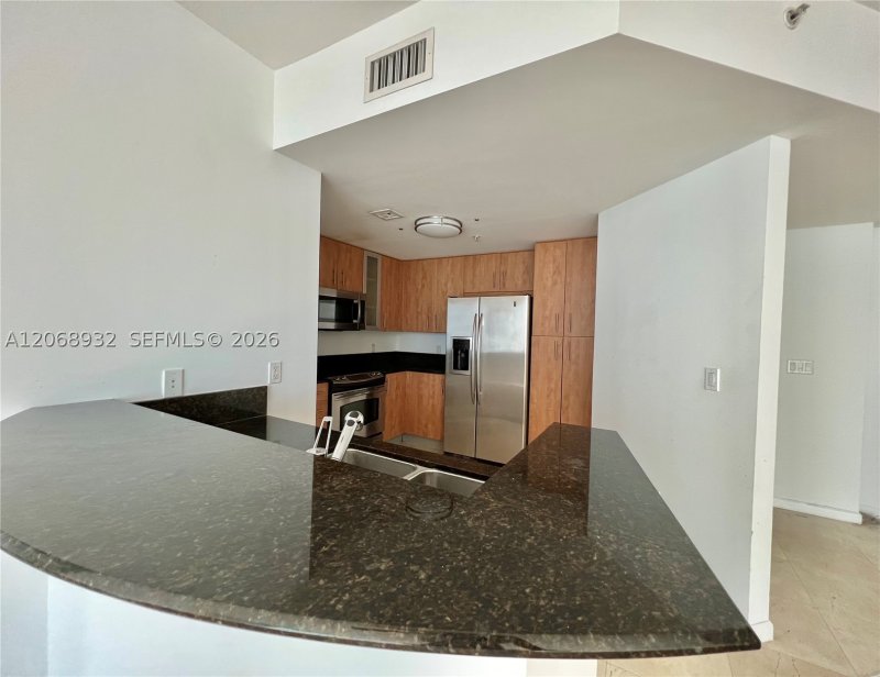 Apartment for rent at 360 Condominium West 608