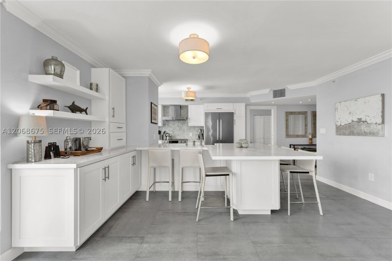 Comprar apartamento no Yacht Club at Portofino 1102