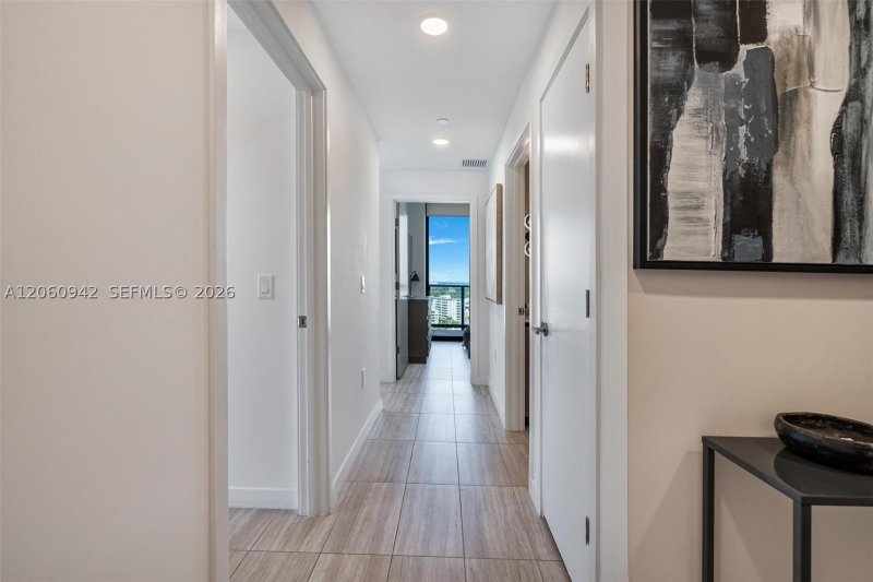 Condo for sale at 72 Park Miami Beach 1410
