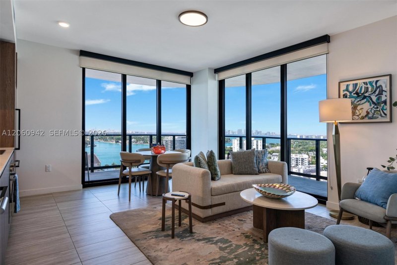 Condo for sale at 72 Park Miami Beach 1410