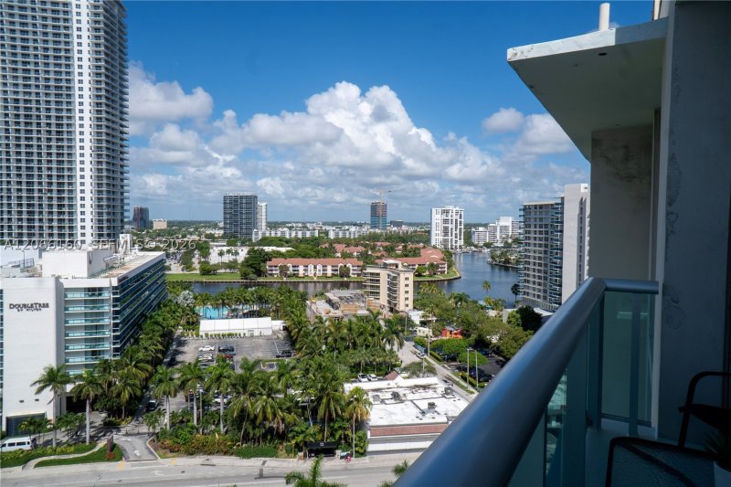 Condo for sale at Tides Hollywood Beach PH16O