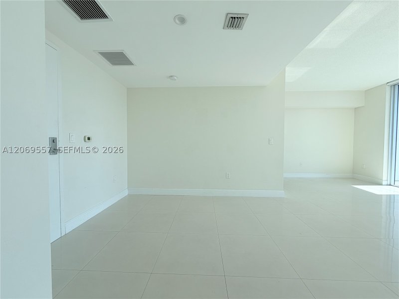 Comprar apartamento no Latitude On The River 4100