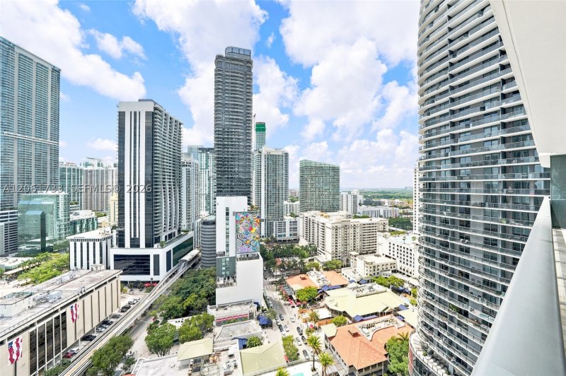 Comprar apartamento no SLS Lux Brickell 2502