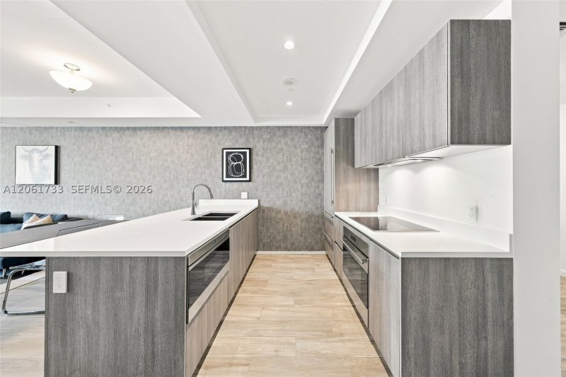 Comprar apartamento no SLS Lux Brickell 2502