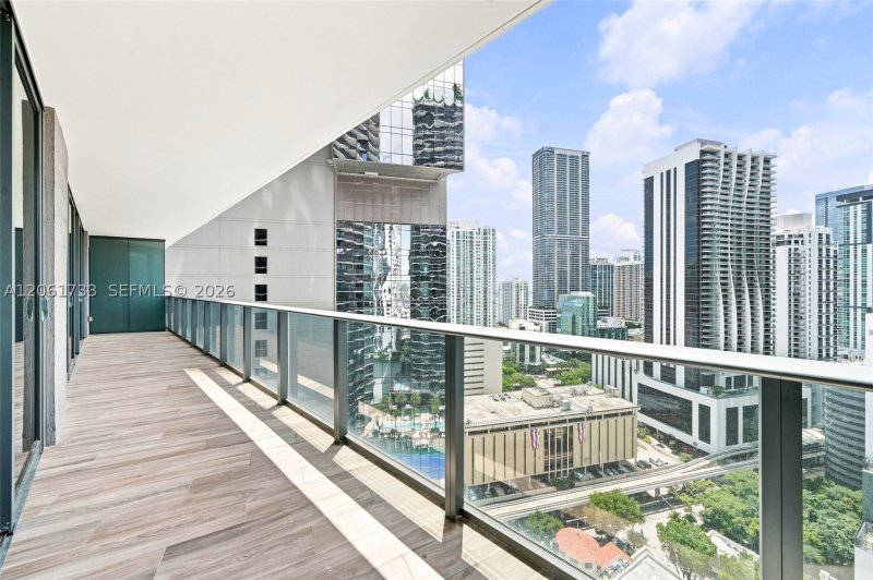 Comprar apartamento no SLS Lux Brickell 2502