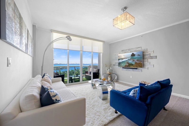 Comprar apartamento en 360 Condominium West 1517