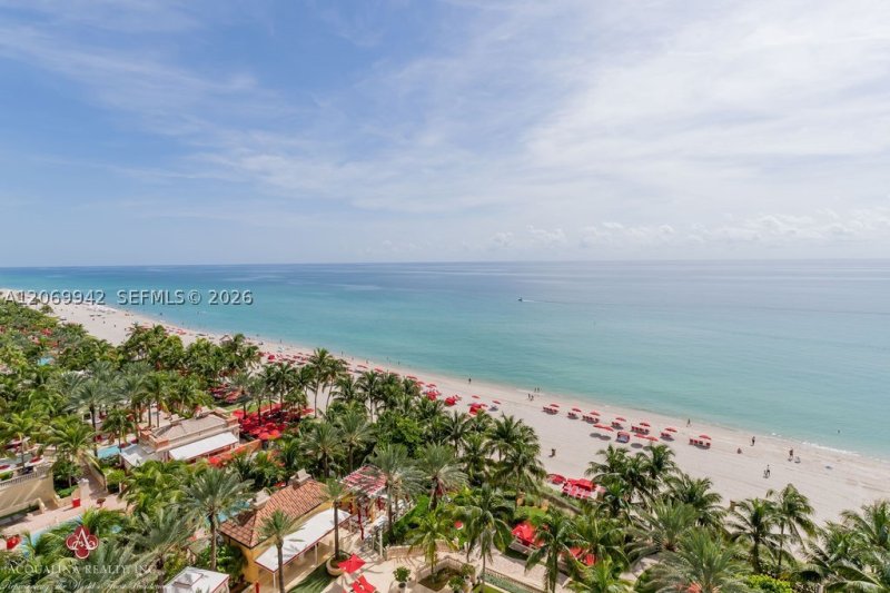 Comprar apartamento no Mansions at Acqualina 802