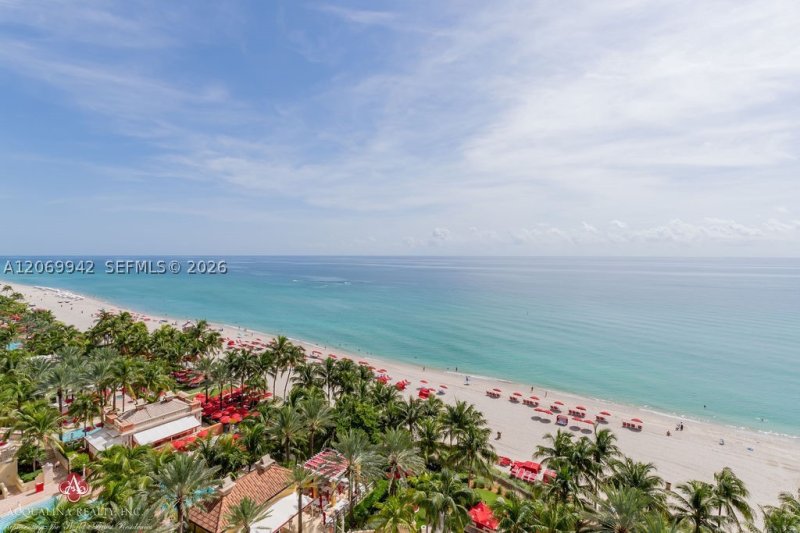 Comprar apartamento no Mansions at Acqualina 802